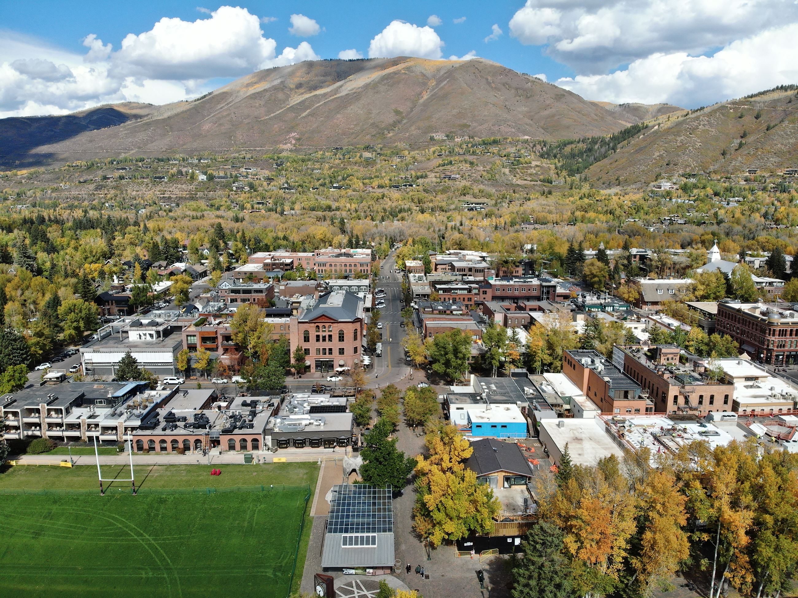Overhead view of Aspen buildings from Wagner park